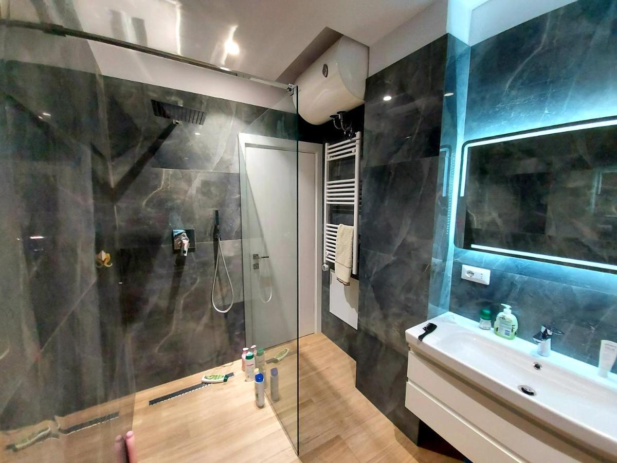 Luxurious Double Bedroom Suite Tirana Exterior foto